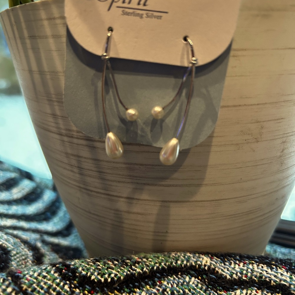 Sterling diver and fresh water pearls